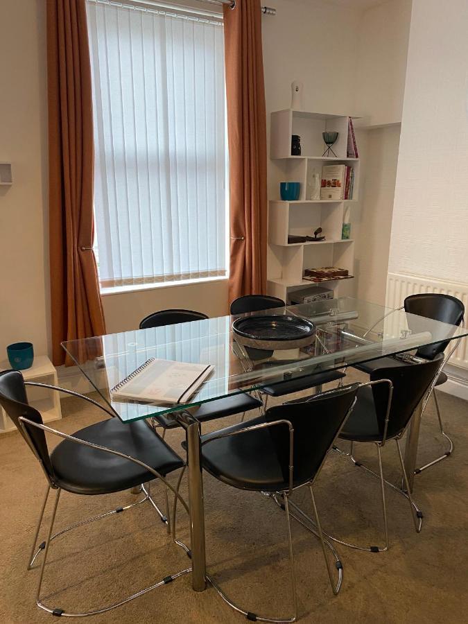 39 Cowley Road Villa Liverpool Dış mekan fotoğraf
