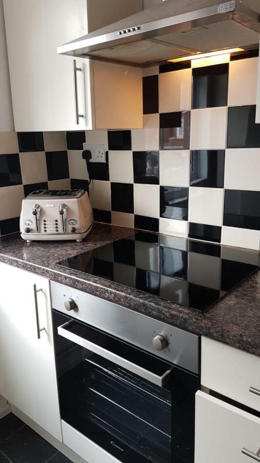 39 Cowley Road Villa Liverpool Dış mekan fotoğraf